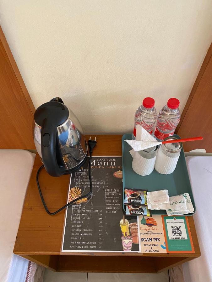 Hotel Puspa Sari Чиатер Экстерьер фото